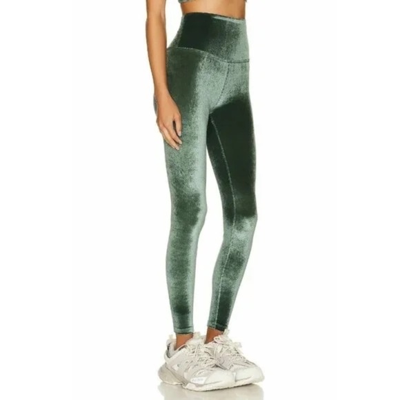 Beyond Yoga Velvet Velour Motion High Waisted Midi Legging 33531 - Picture 3 of 16